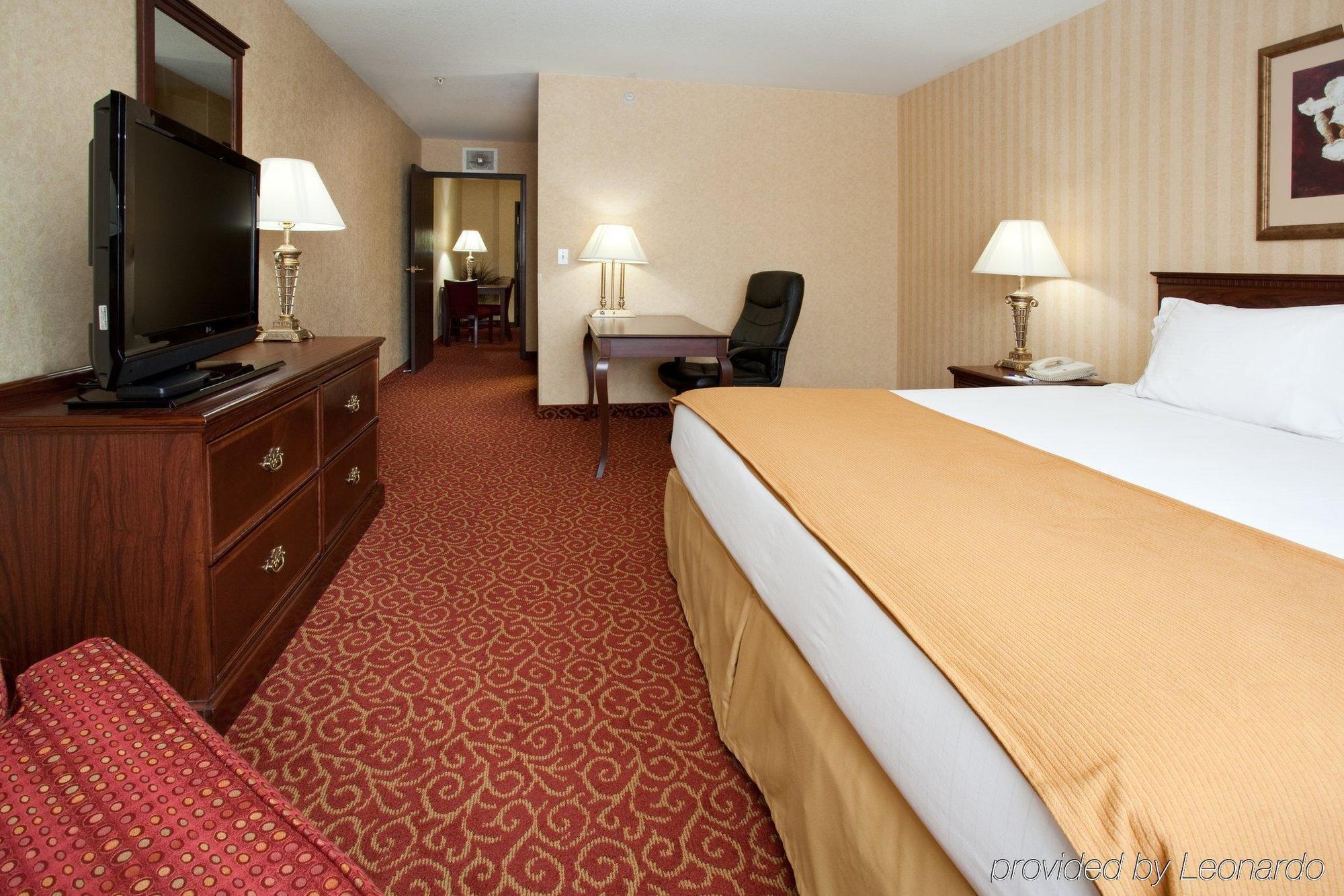 Holiday Inn Express Layton - I-15 By Ihg Номер фото